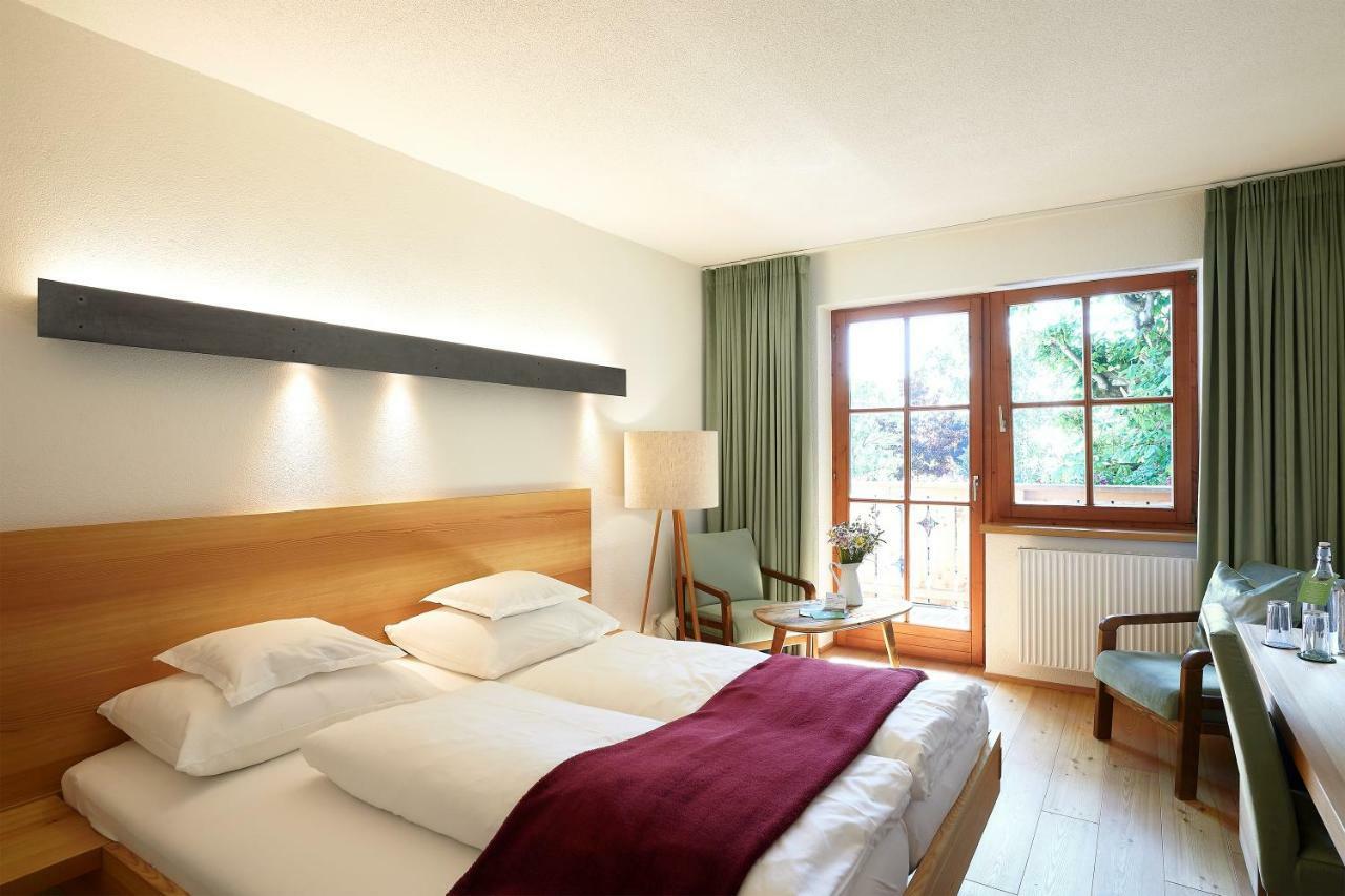 Der Stern - Nachhaltiges Wirtshaus Und Landhotel Seit 1509 Obsteig Ruang foto